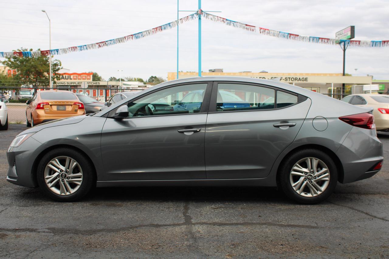 Hyundai Elantra photo 8