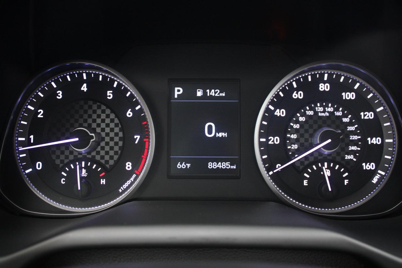 Hyundai Elantra photo 11