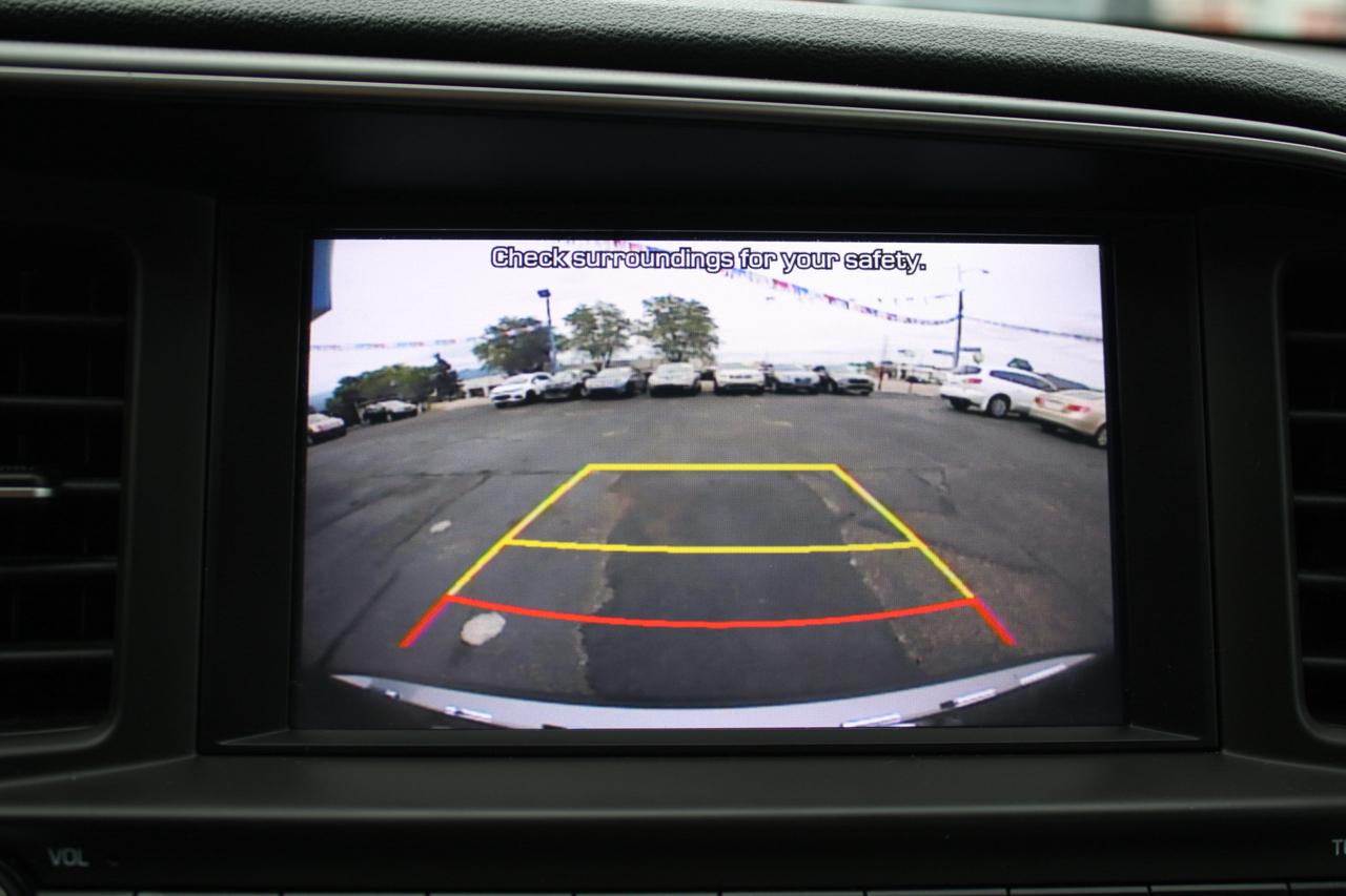 Hyundai Elantra photo 12