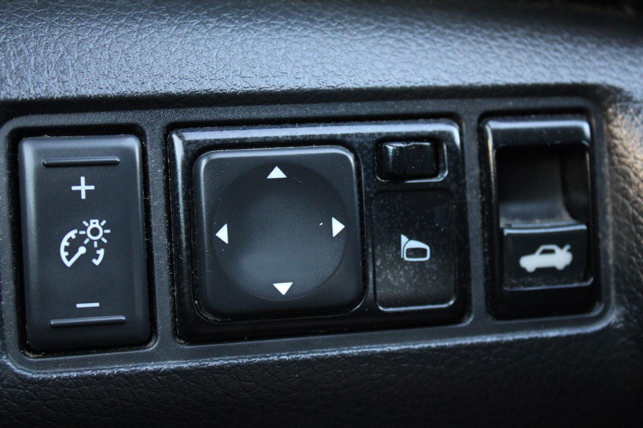 Nissan Sentra photo 16