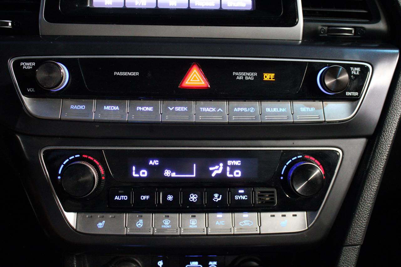 Hyundai Sonata photo 15