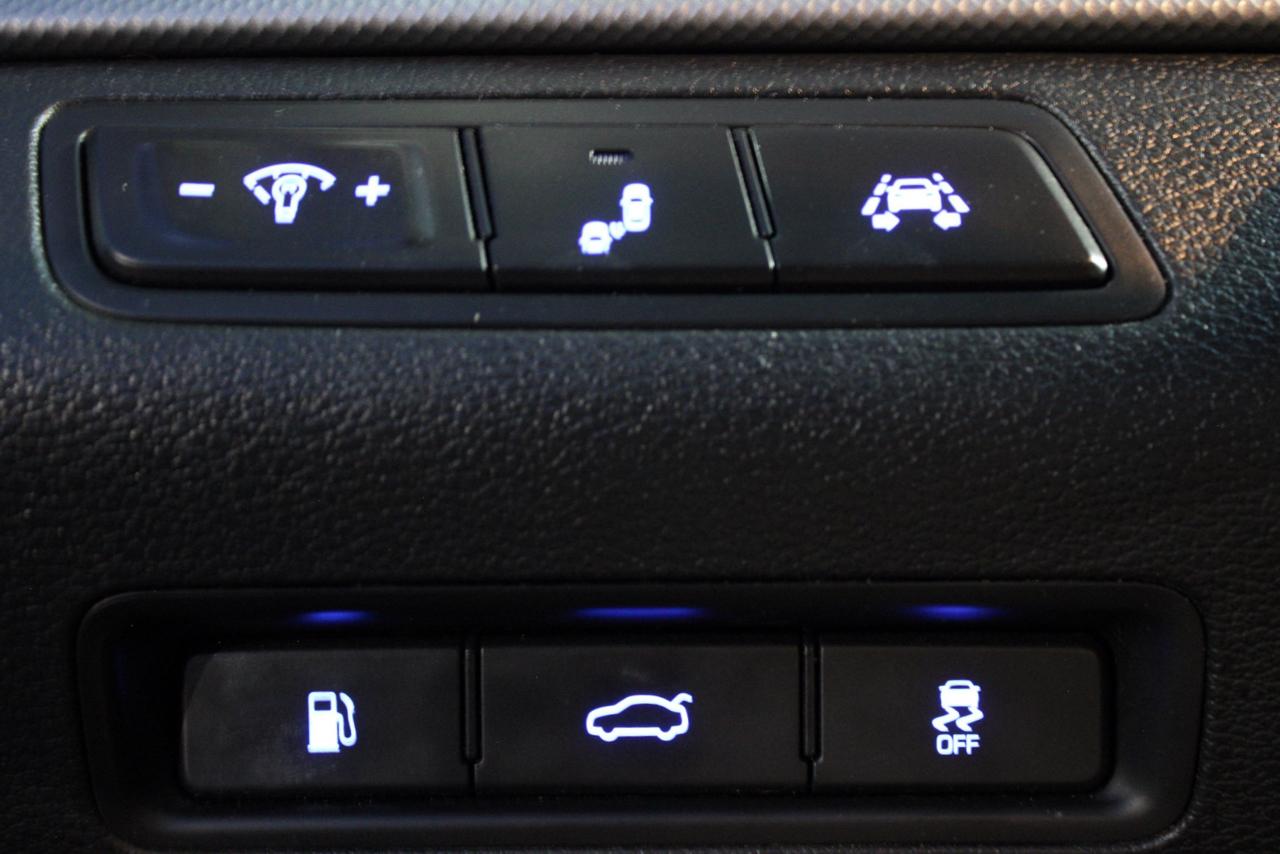 Hyundai Sonata photo 16