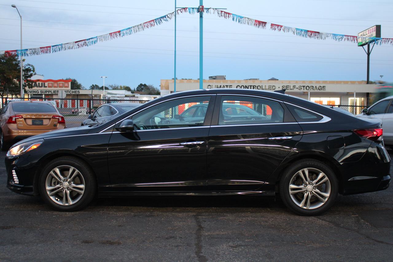Hyundai Sonata photo 8