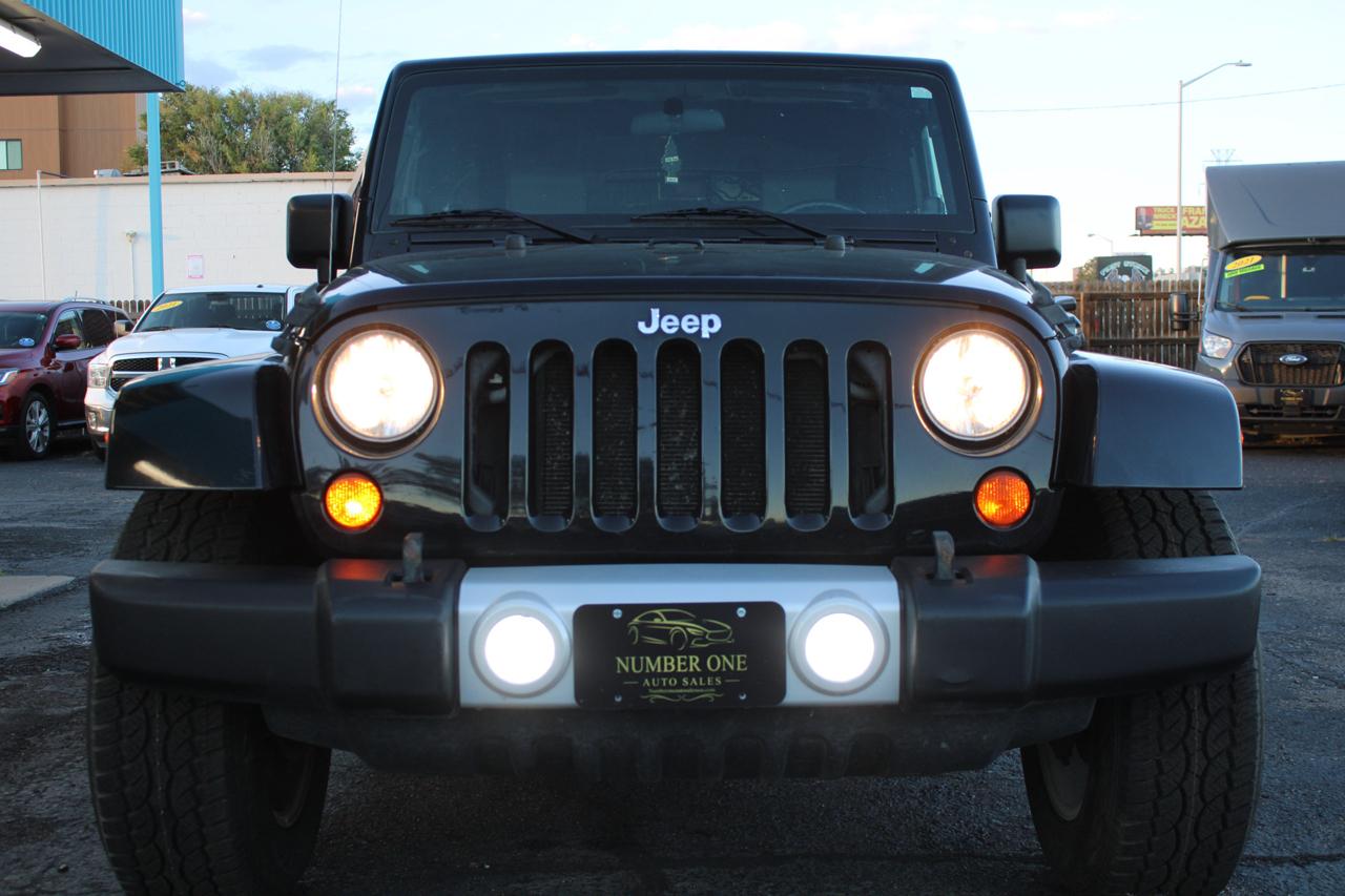 Jeep Wrangler photo 2