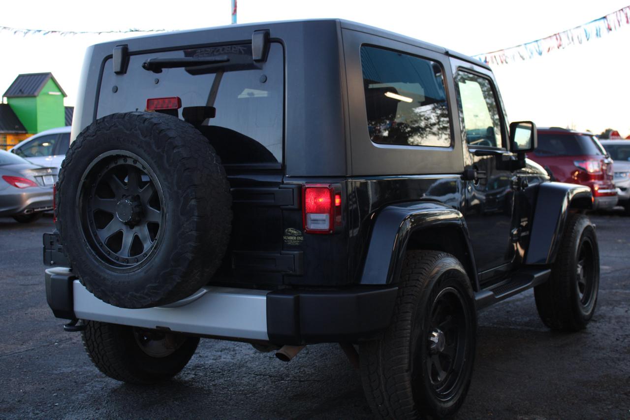 Jeep Wrangler photo 5