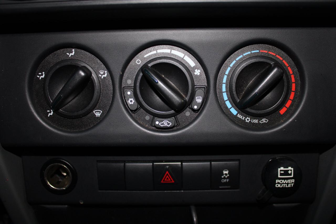 Jeep Wrangler photo 15