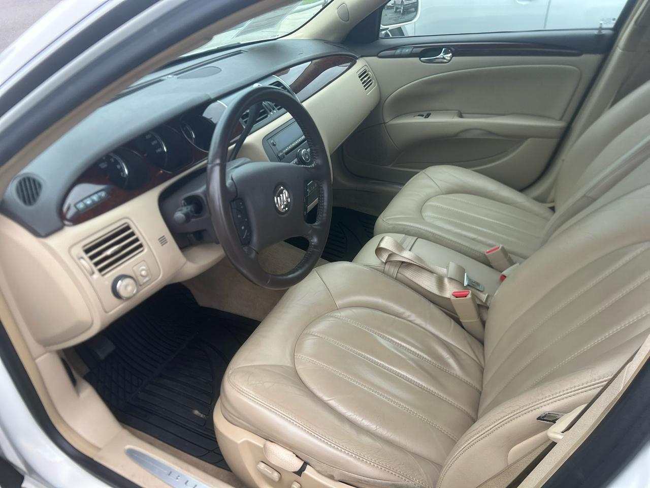 Buick Lucerne CXL 2010