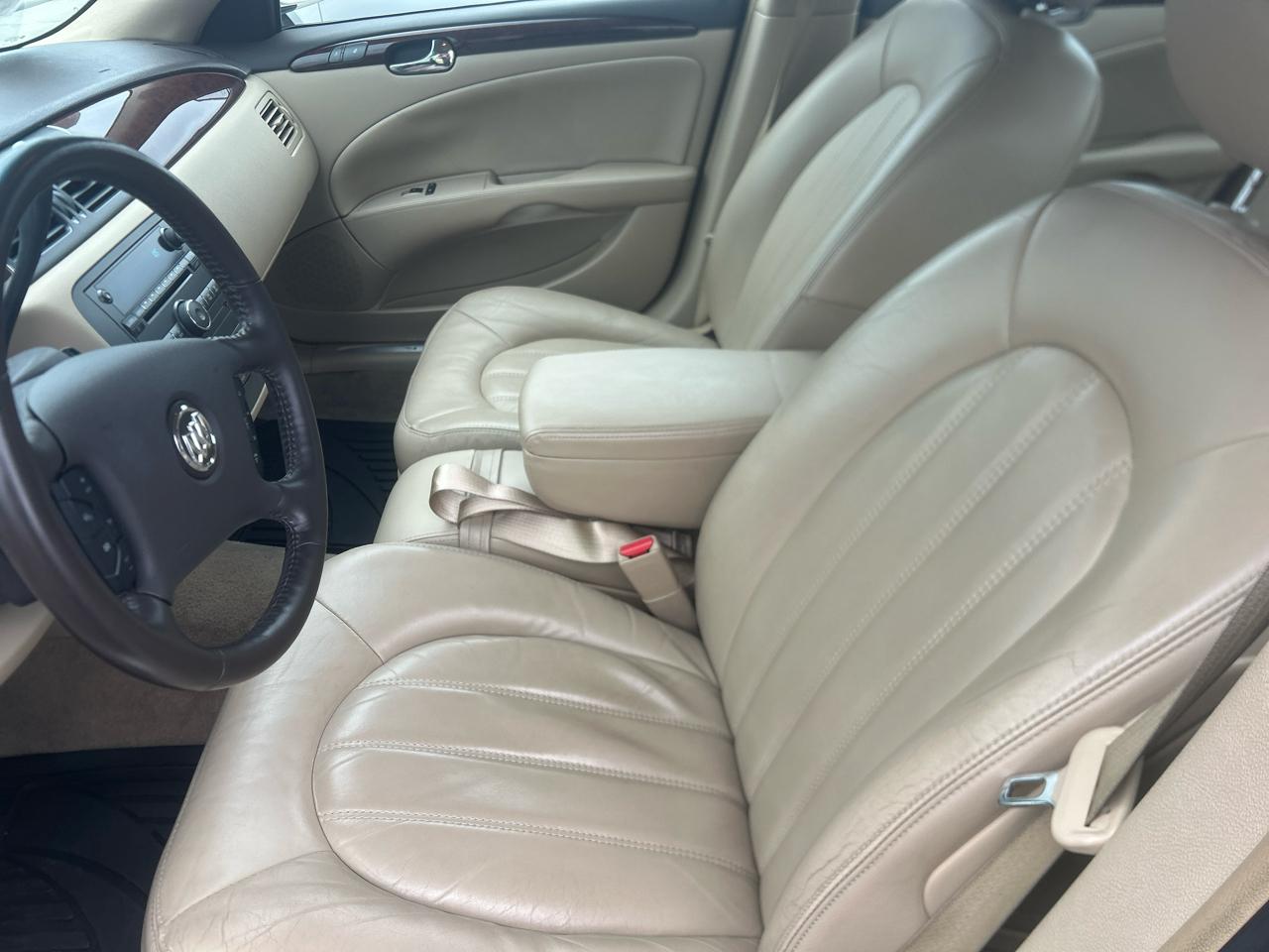 Buick Lucerne CXL 2010