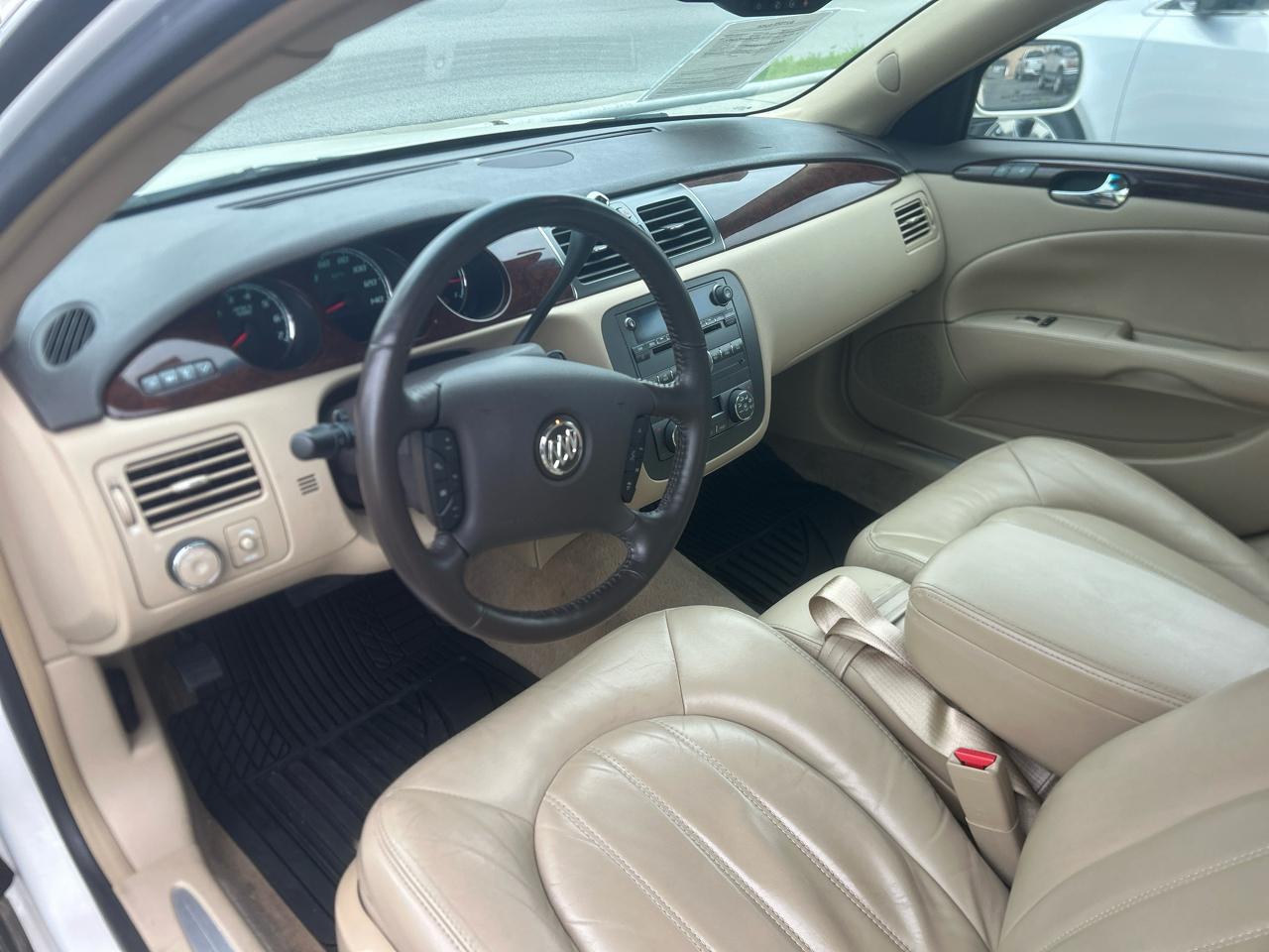 Buick Lucerne CXL 2010
