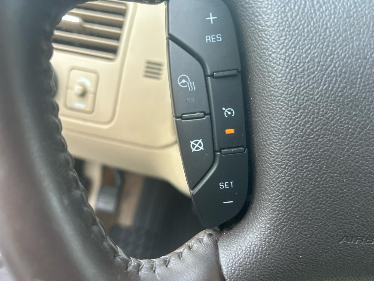 Buick Lucerne CXL 2010