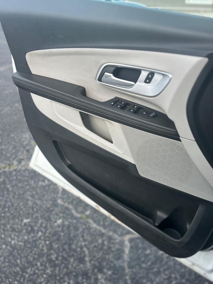 Chevrolet Equinox LS 2WD 2013