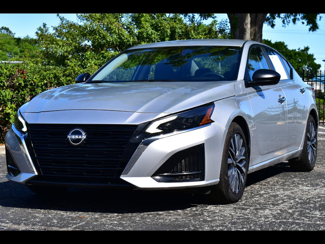 Nissan Altima 2.5 SV Sedan 2024