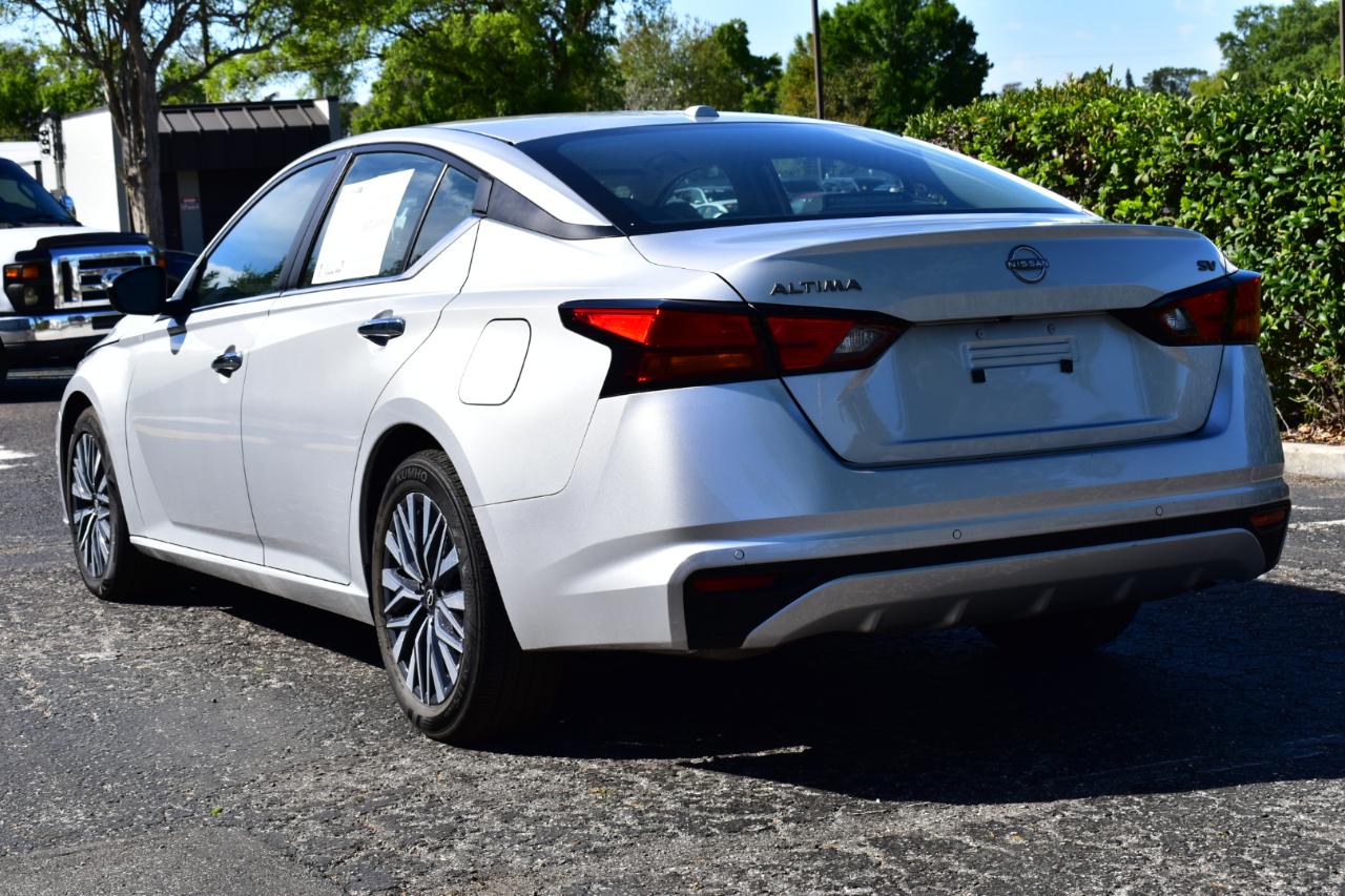 Nissan Altima 2.5 SV Sedan 2024