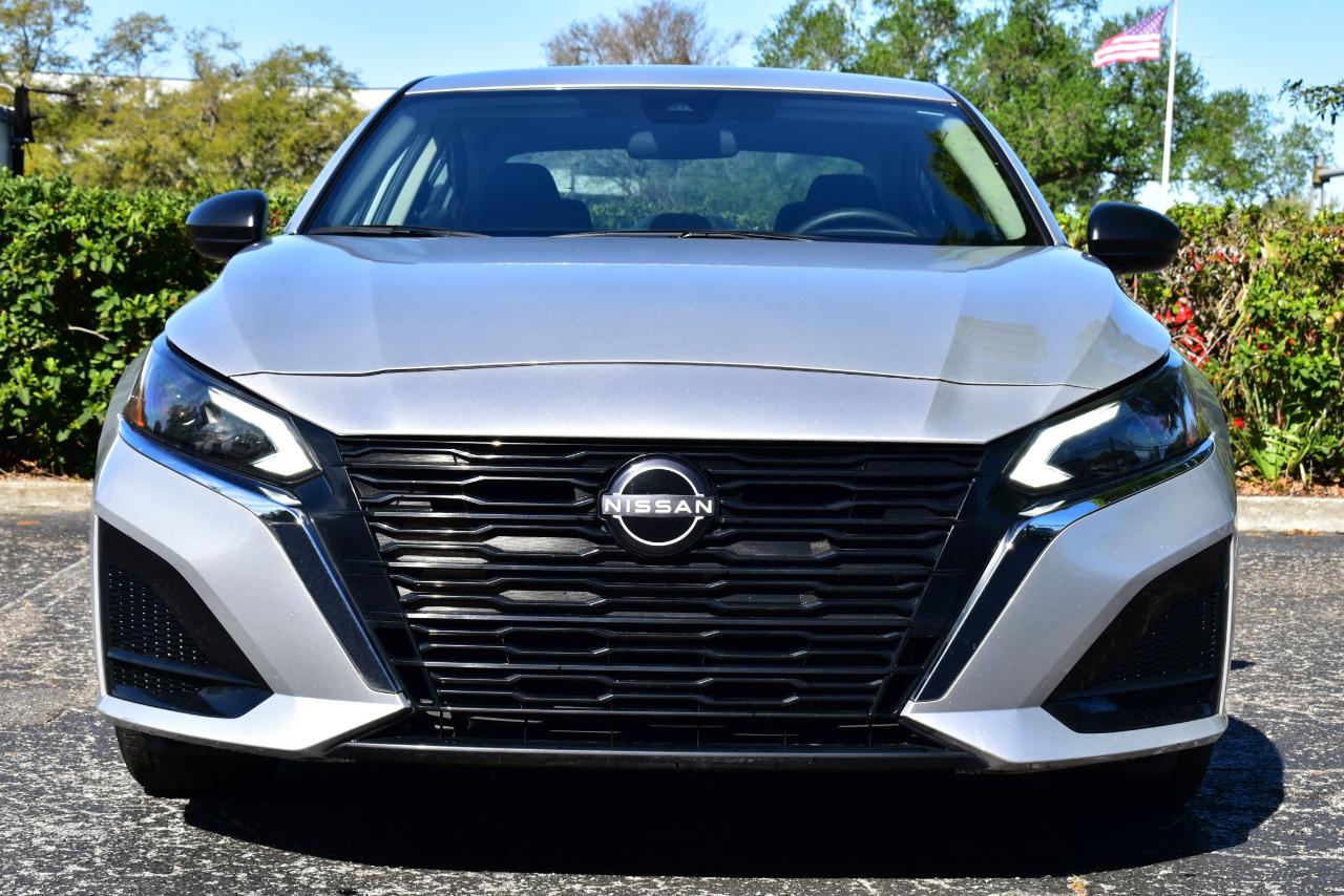 Nissan Altima 2.5 SV Sedan 2024