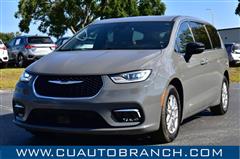 2025 Chrysler Pacifica 