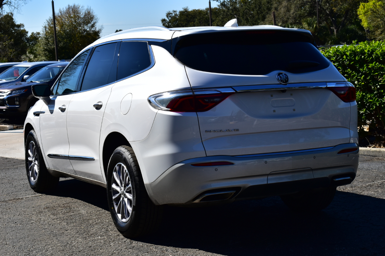 Buick Enclave FWD 4dr Essence 2023