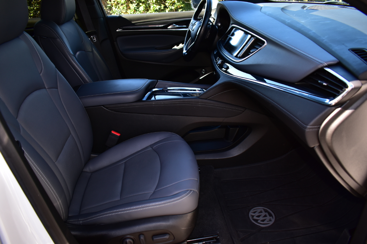 Buick Enclave FWD 4dr Essence 2023