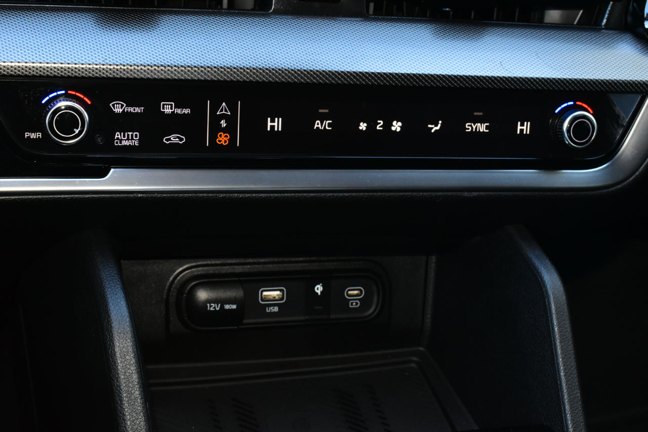 Kia Sportage SX FWD 2025