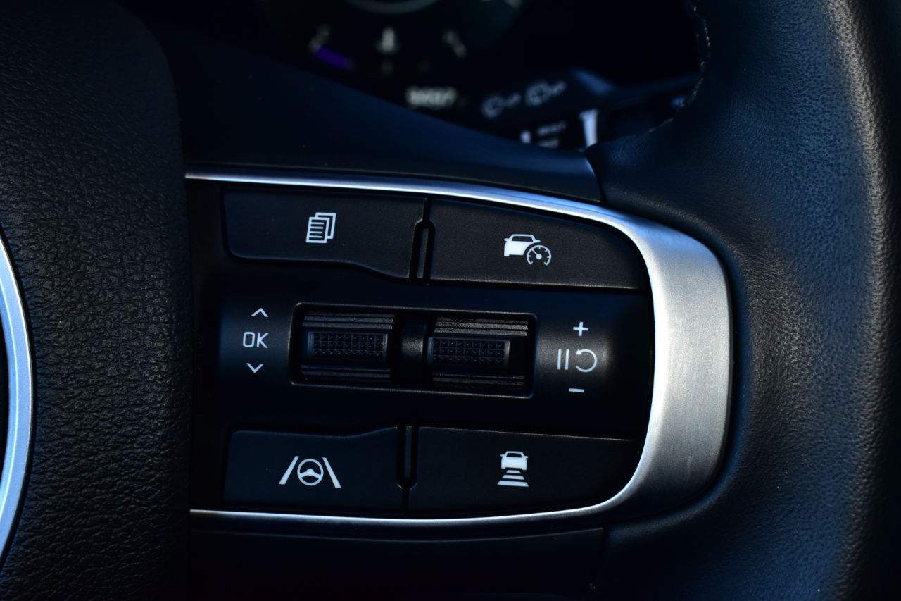 Kia Sportage SX FWD 2025