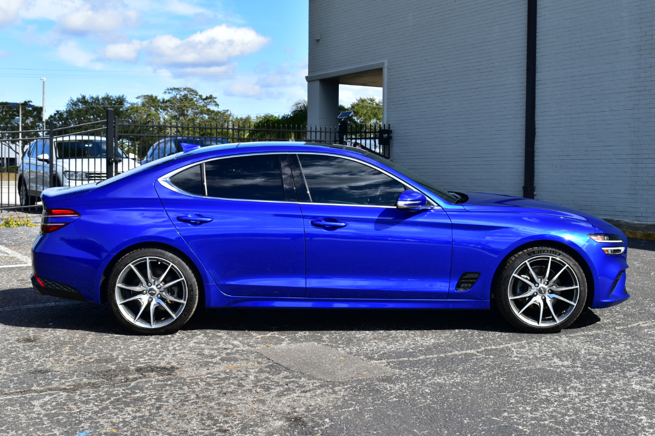 Genesis G70 2.0T RWD 2022