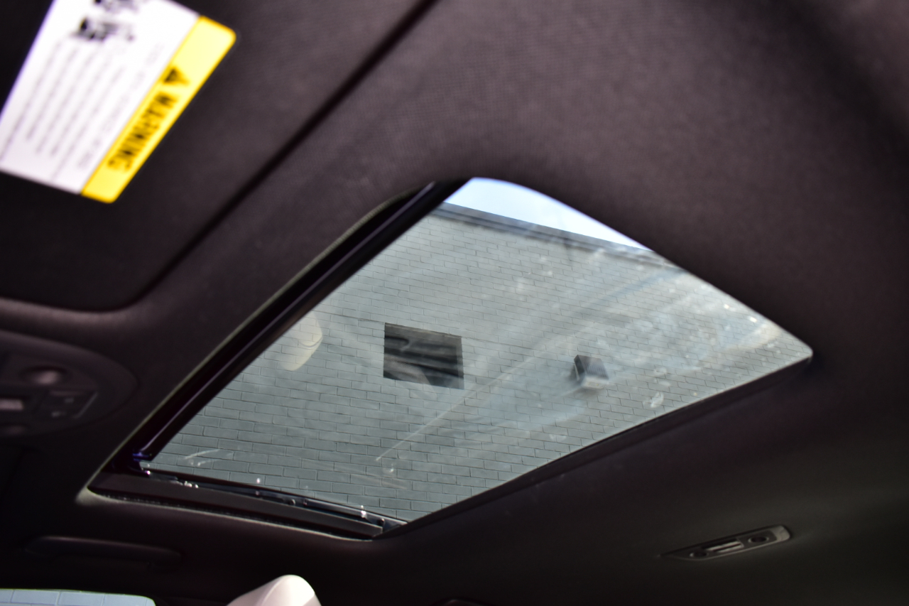 Genesis G70 2.0T RWD 2022