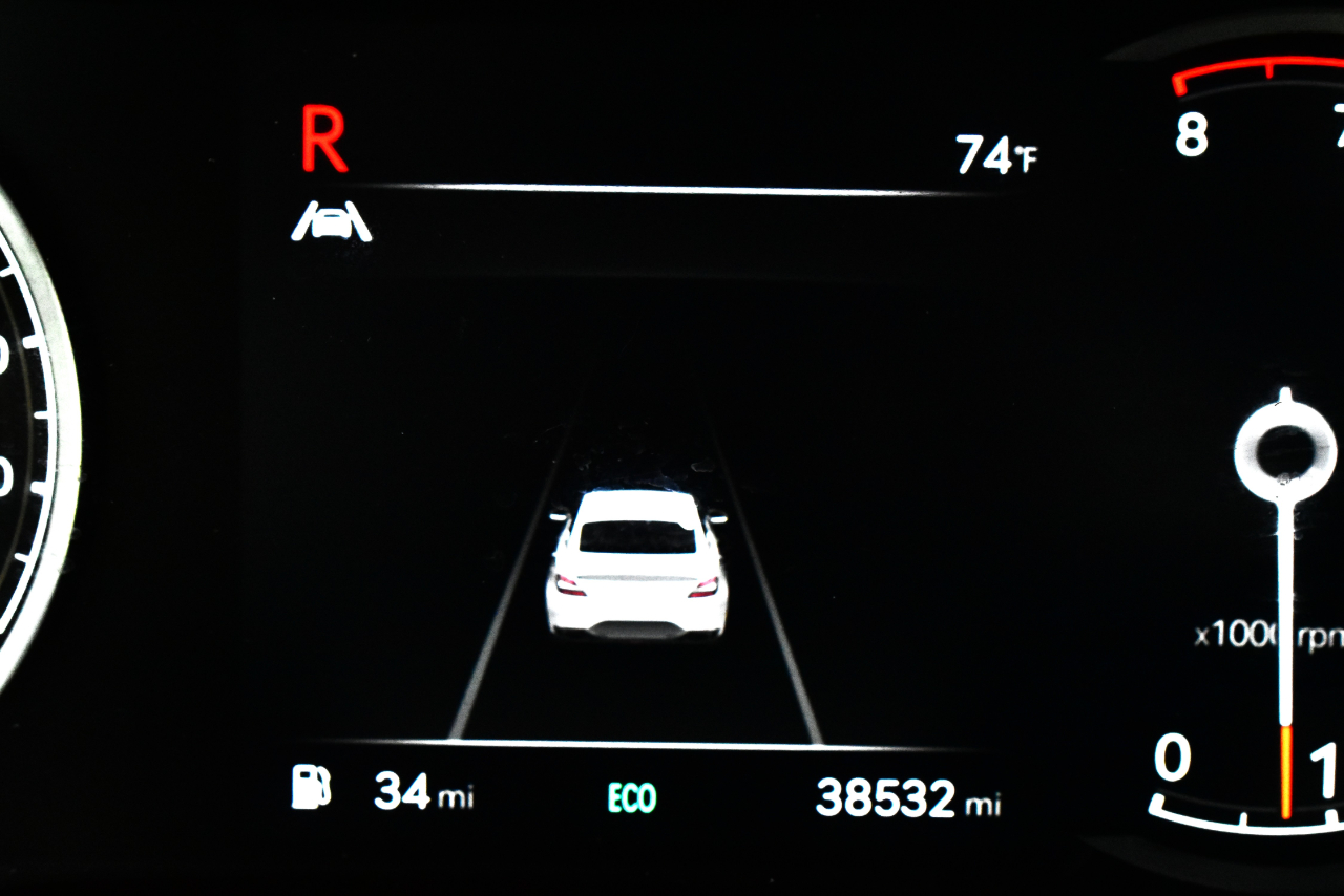 Genesis G70 2.0T RWD 2022