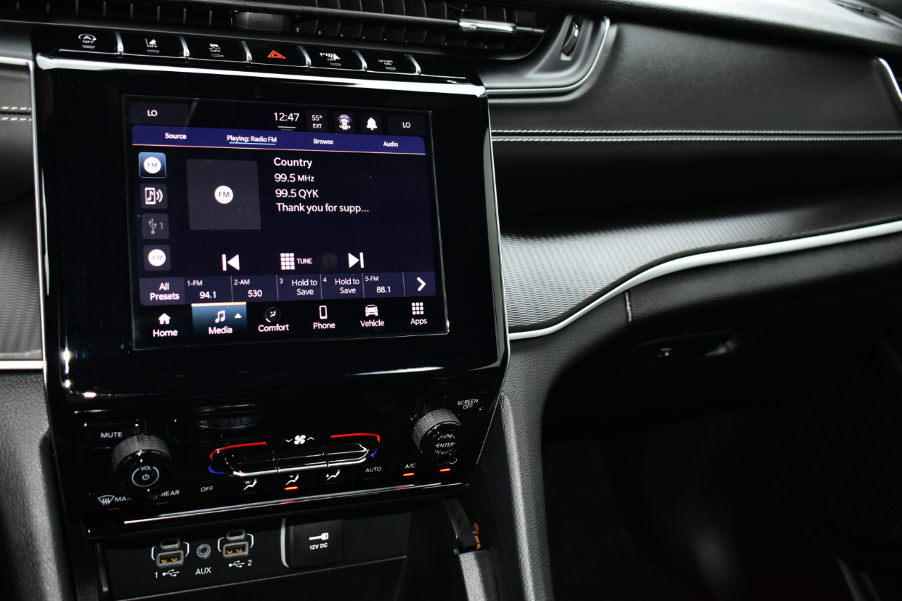 Jeep Grand Cherokee Laredo 4x2 2025