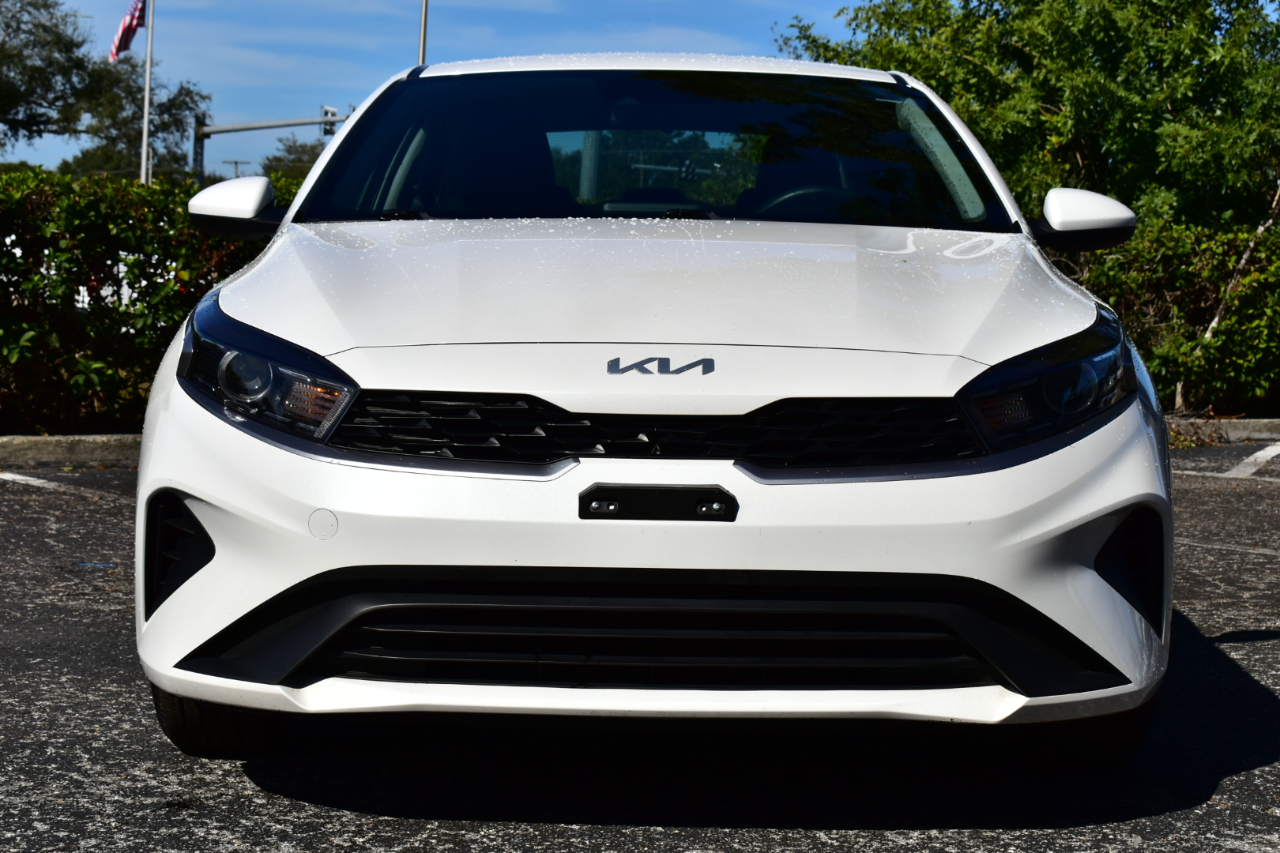 Kia Forte LXS IVT 2024