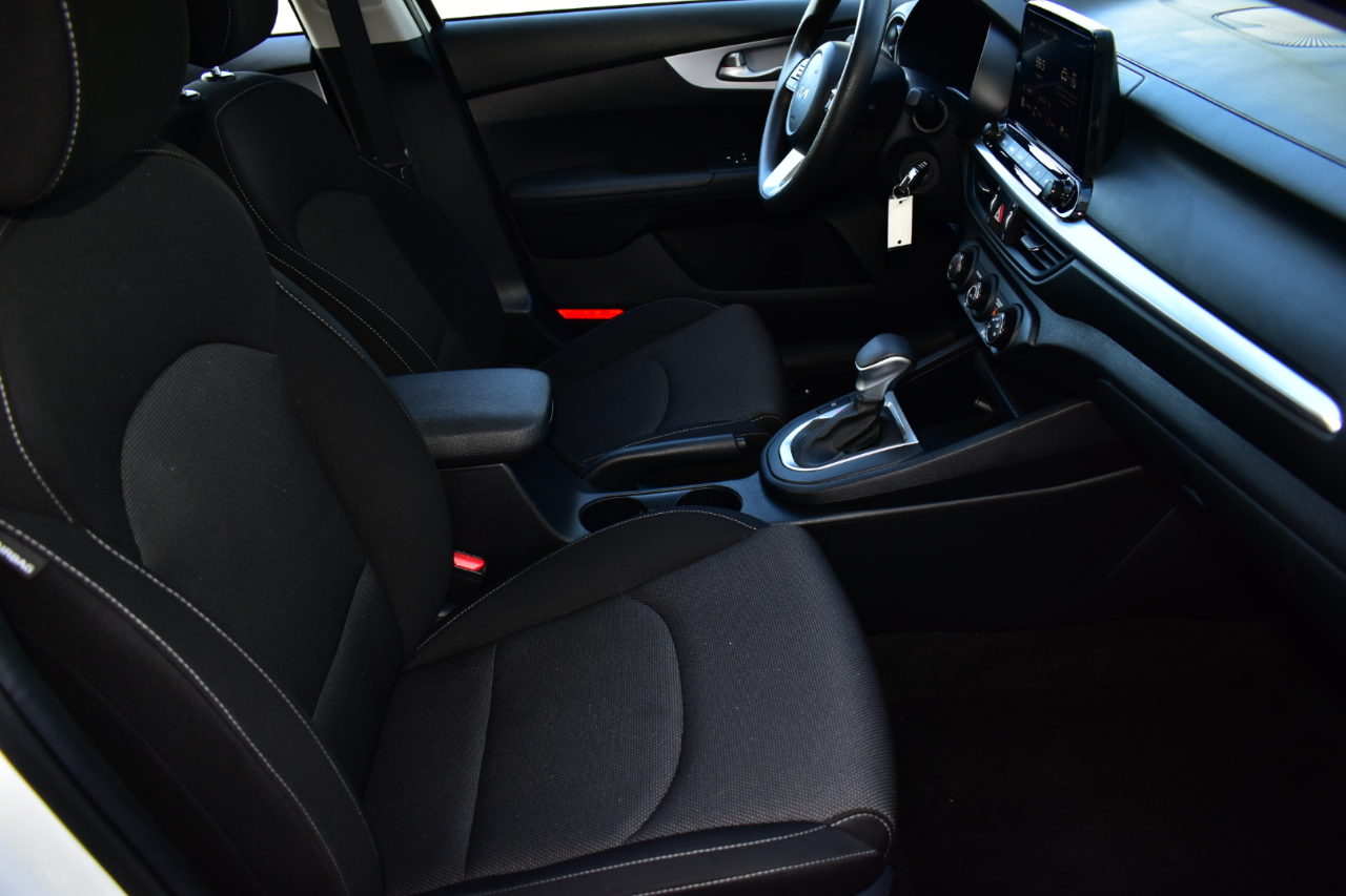 Kia Forte LXS IVT 2024