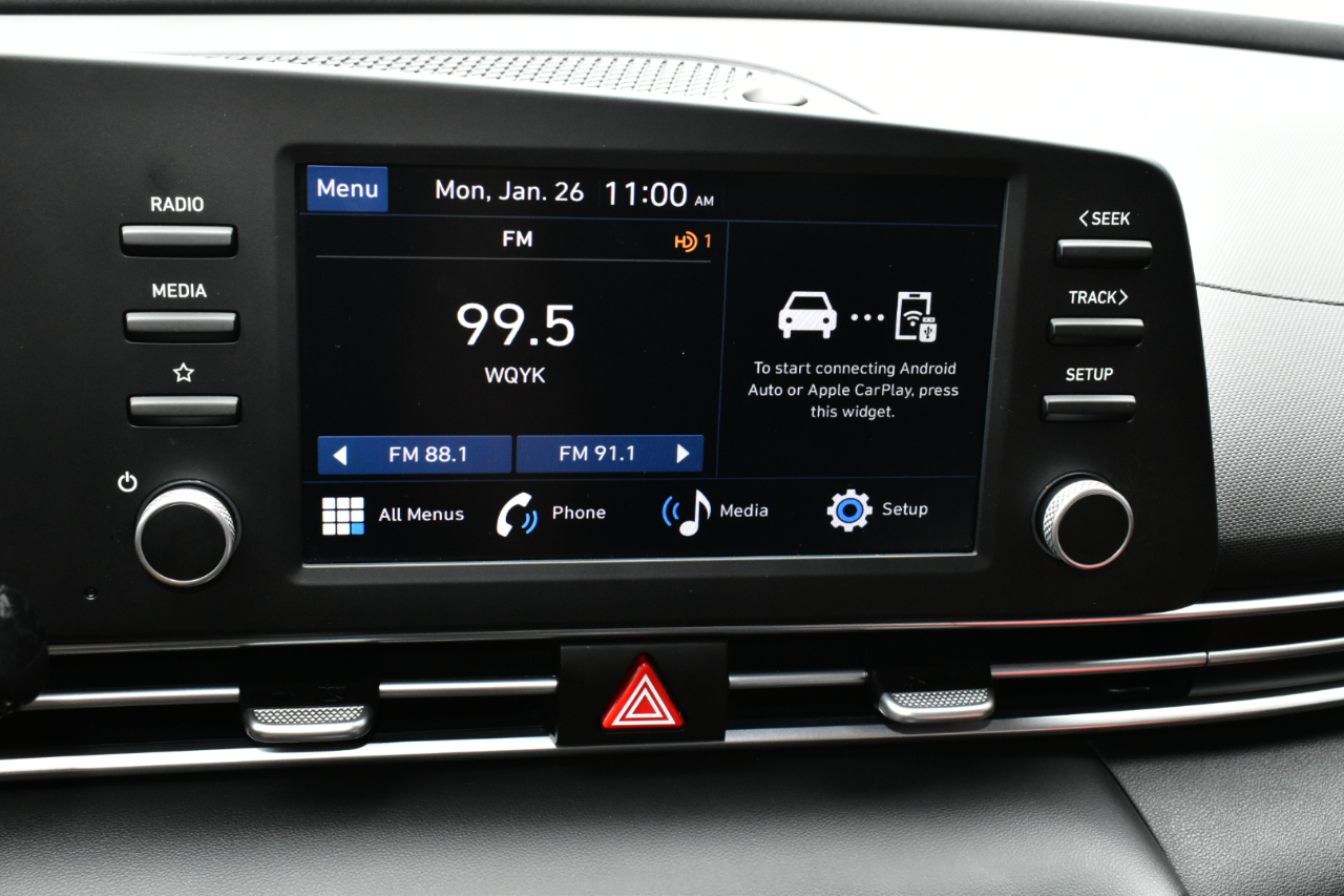 Hyundai Elantra SE IVT 2025