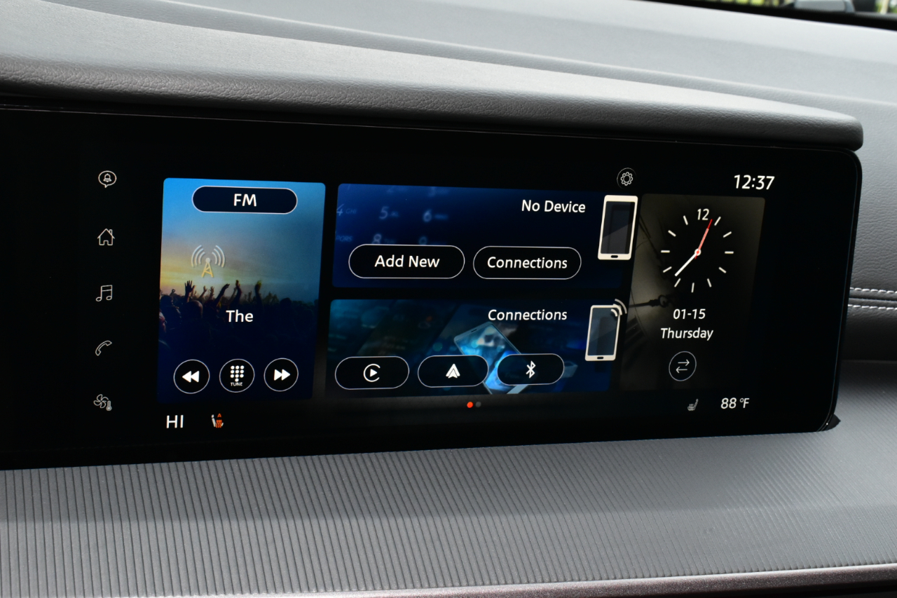 Nissan Murano FWD SV 2025