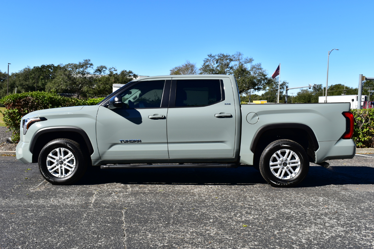 Toyota Tundra SR5 CrewMax 5.5' Bed (Natl) 2024