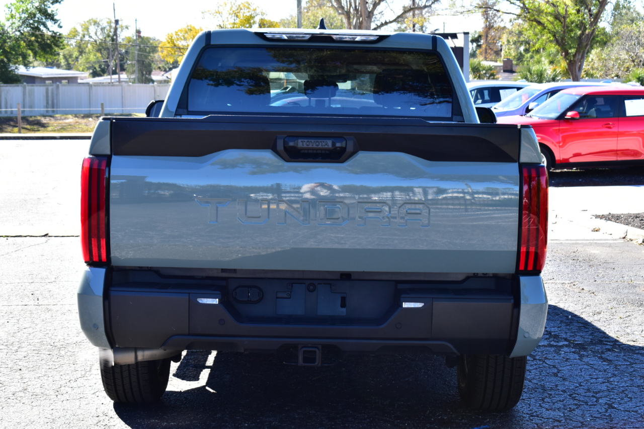 Toyota Tundra SR5 CrewMax 5.5' Bed (Natl) 2024