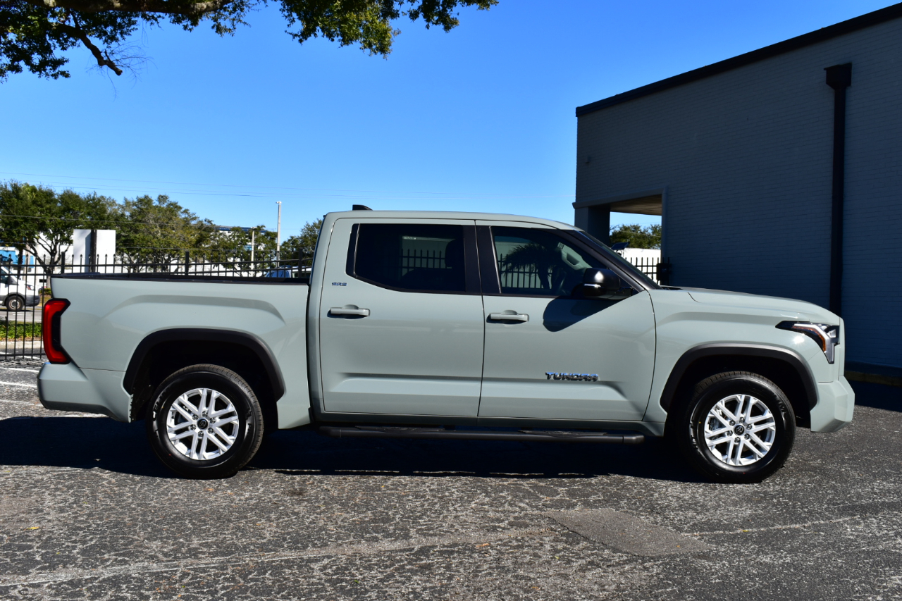 Toyota Tundra SR5 CrewMax 5.5' Bed (Natl) 2024