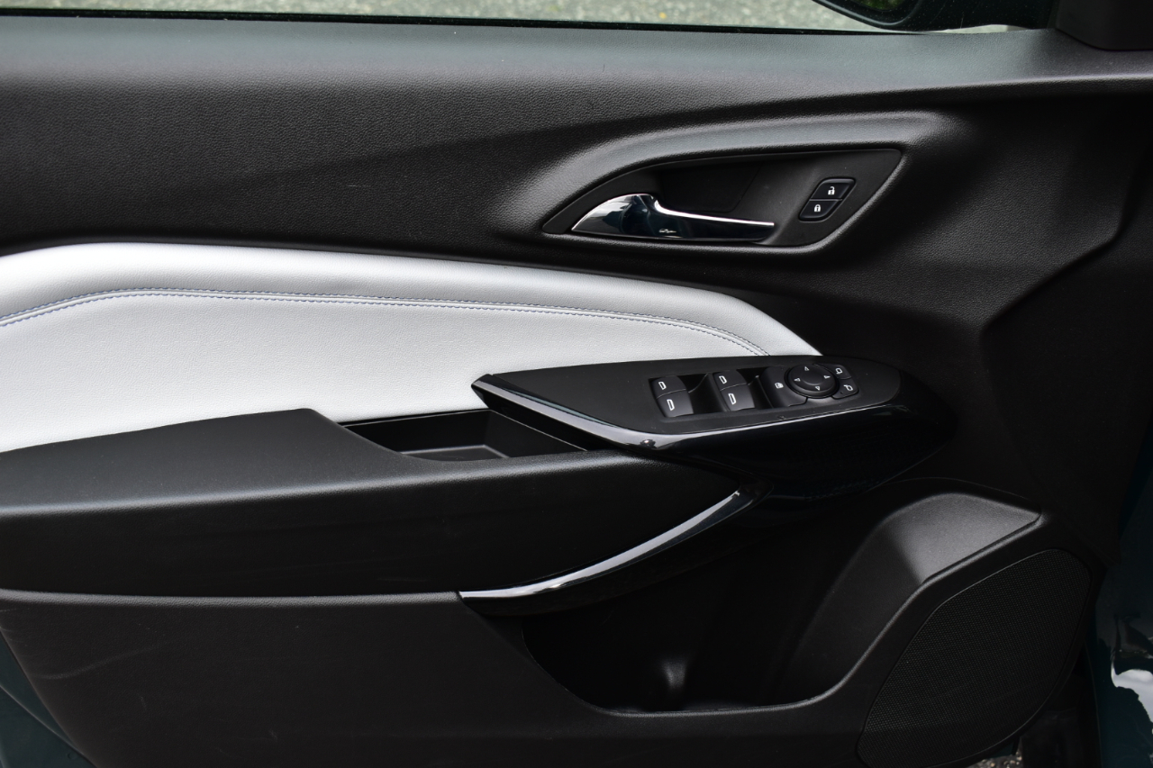 Chevrolet Trax FWD 4dr LT 2025