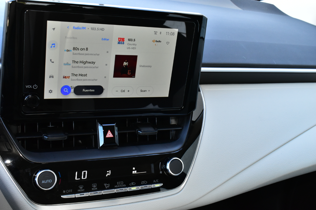 Toyota Corolla LE CVT (Natl) 2025