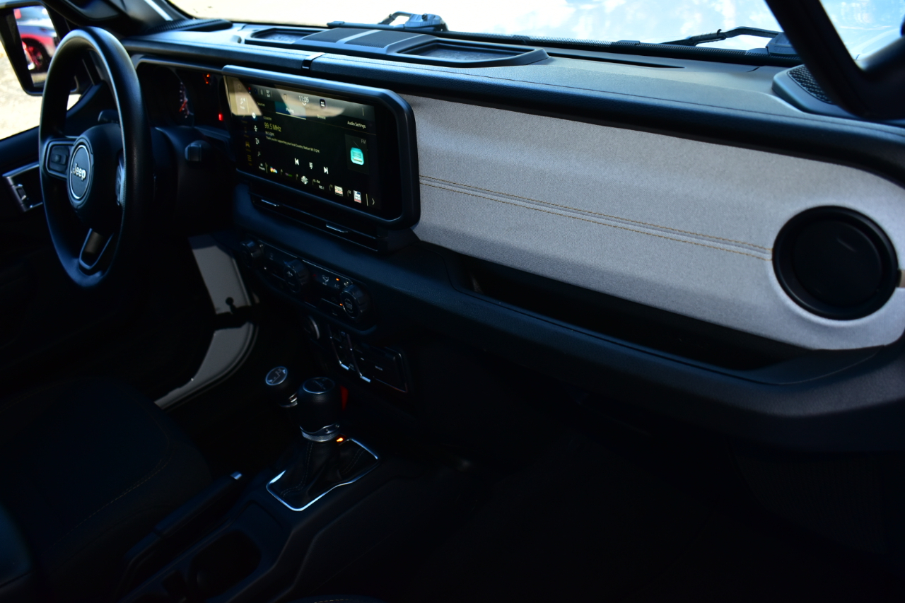 Jeep Gladiator Nighthawk 4x4 *Ltd Avail* 2025