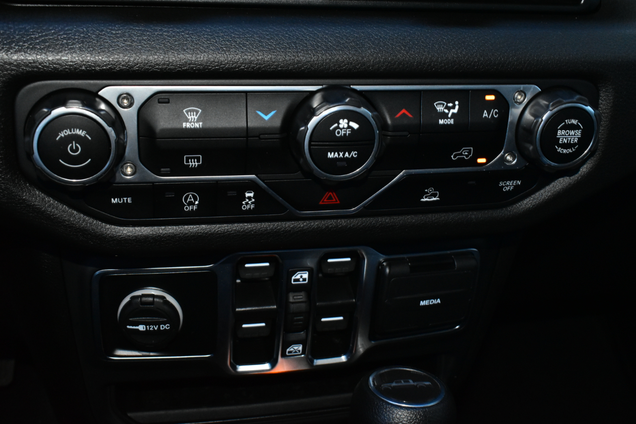 Jeep Gladiator Nighthawk 4x4 *Ltd Avail* 2025