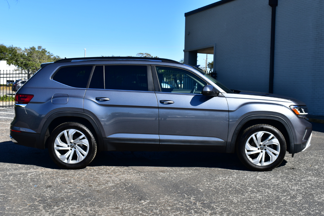 Volkswagen Atlas 3.6L V6 SE w/Technology FWD 2022