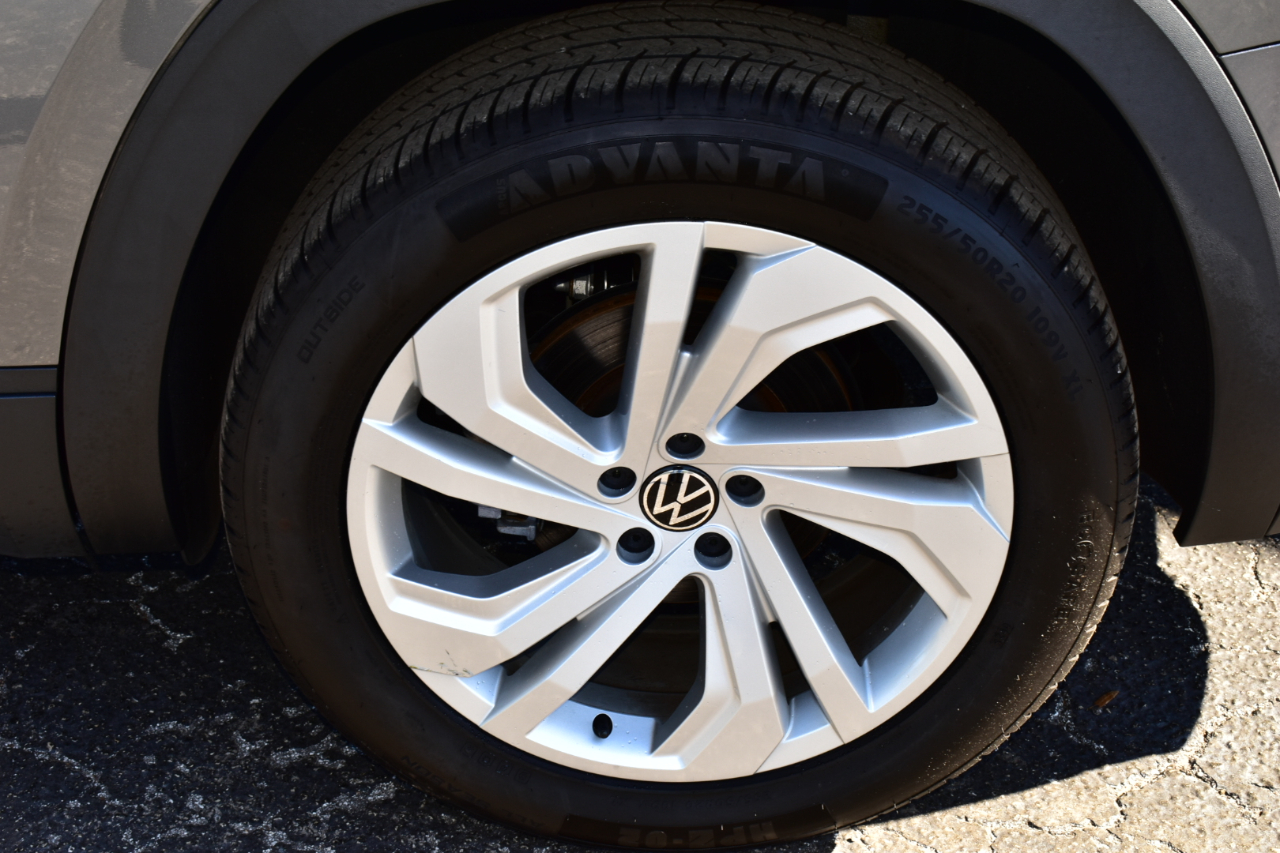 Volkswagen Atlas 3.6L V6 SE w/Technology FWD 2022