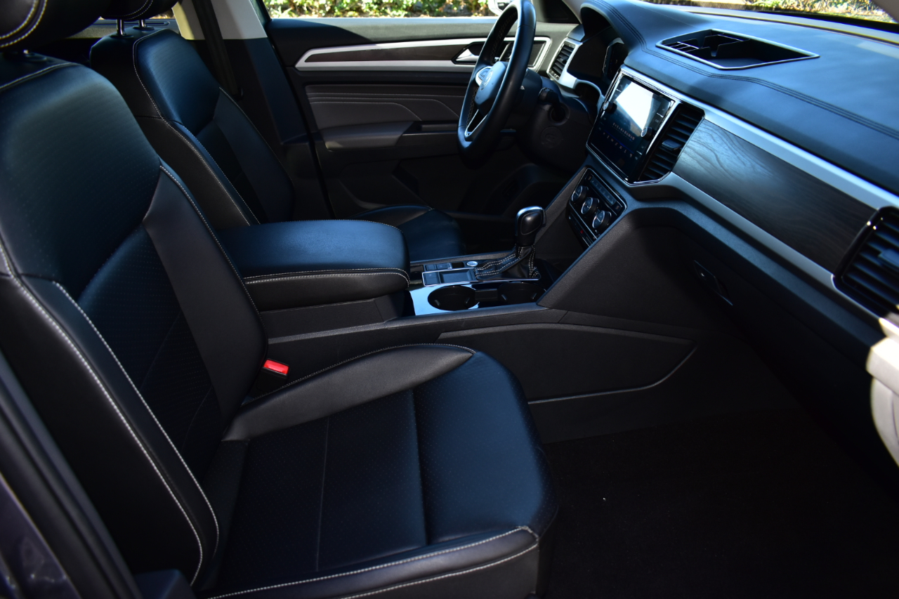 Volkswagen Atlas 3.6L V6 SE w/Technology FWD 2022