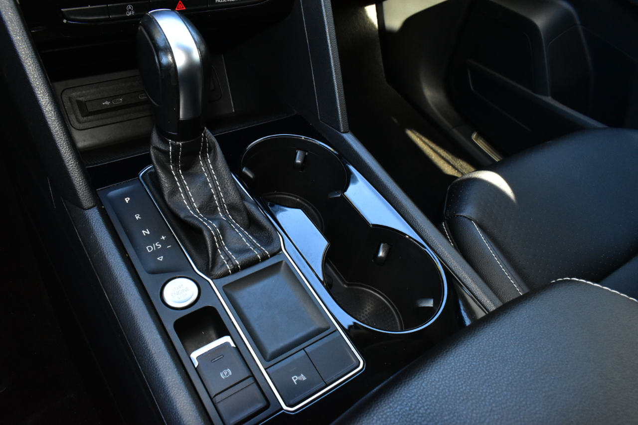 Volkswagen Atlas 3.6L V6 SE w/Technology FWD 2022