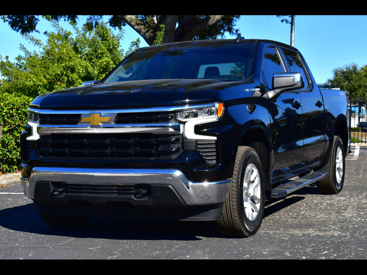 Chevrolet Silverado 1500 4WD Crew Cab 147" LT w/2FL 2023