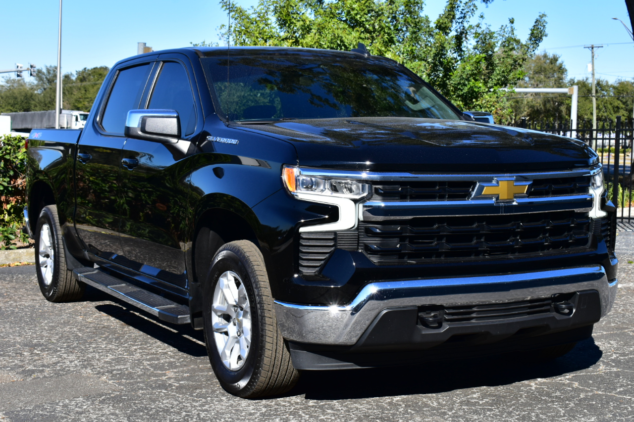 Chevrolet Silverado 1500 4WD Crew Cab 147" LT w/2FL 2023