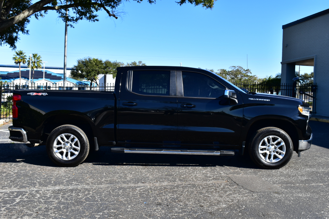 Chevrolet Silverado 1500 4WD Crew Cab 147" LT w/2FL 2023