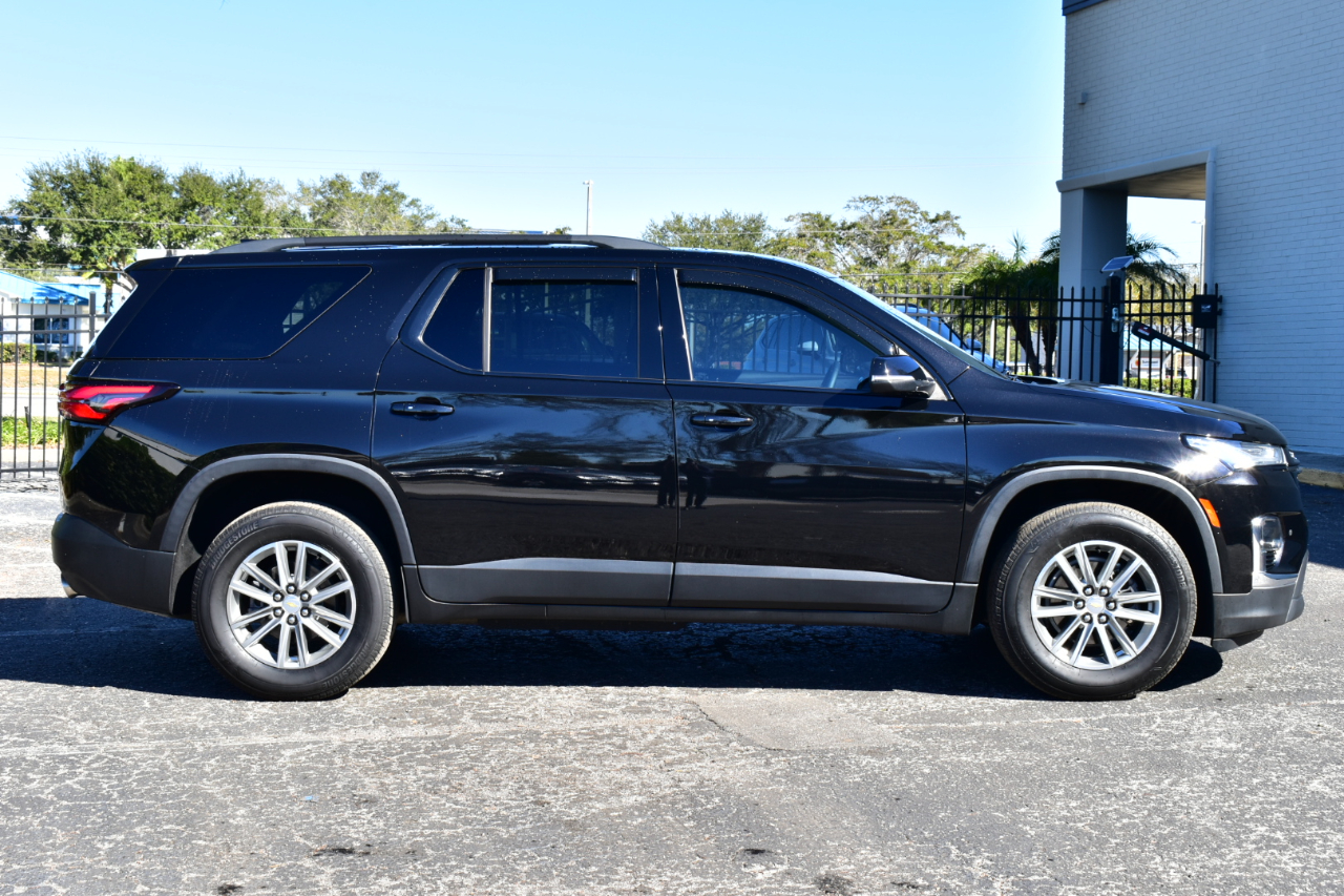 Chevrolet Traverse FWD 4dr LT Cloth w/1LT 2023