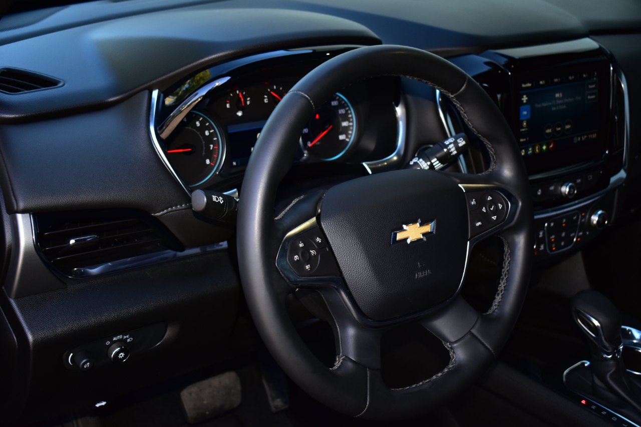 Chevrolet Traverse FWD 4dr LT Cloth w/1LT 2023