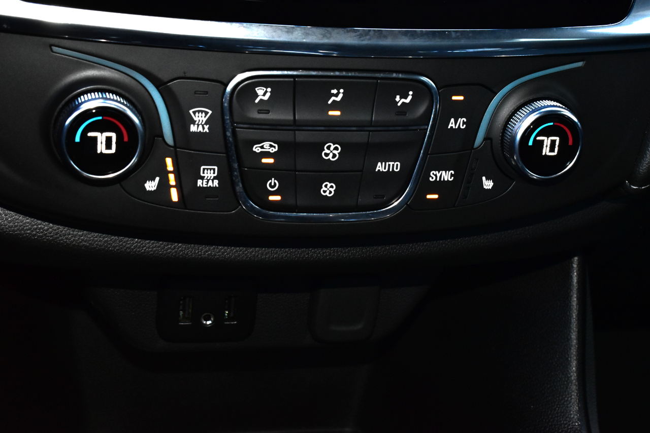 Chevrolet Traverse FWD 4dr LT Cloth w/1LT 2023