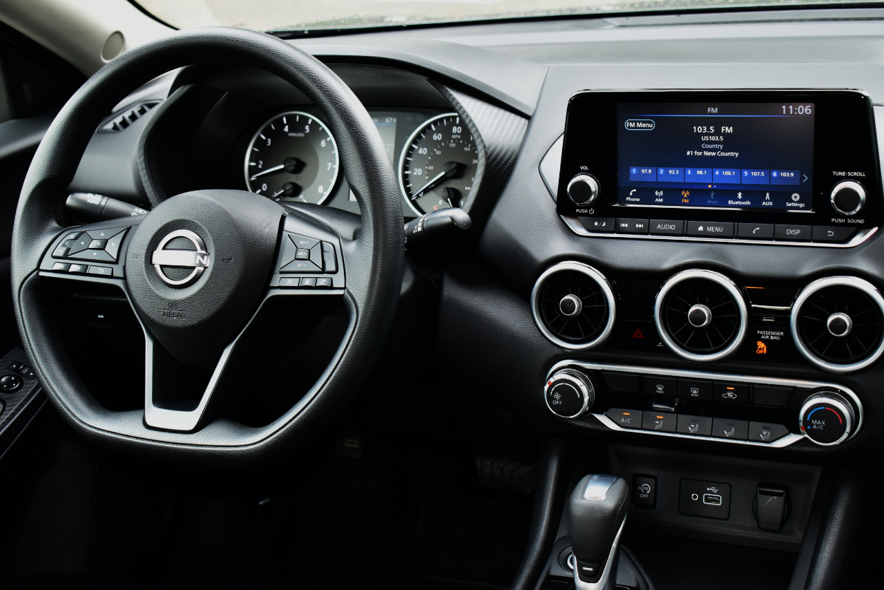 Nissan Sentra S CVT 2025