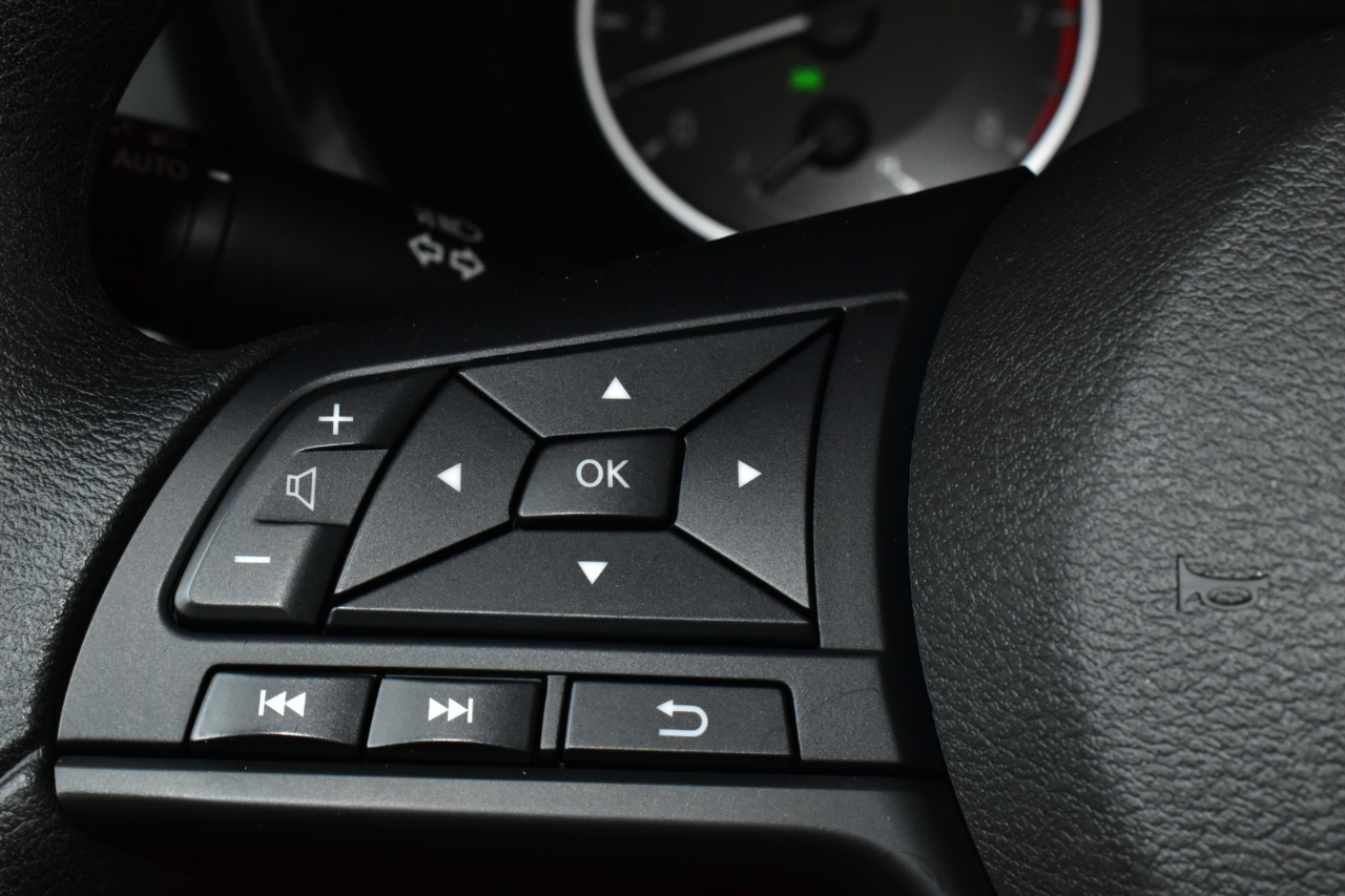 Nissan Sentra S CVT 2025